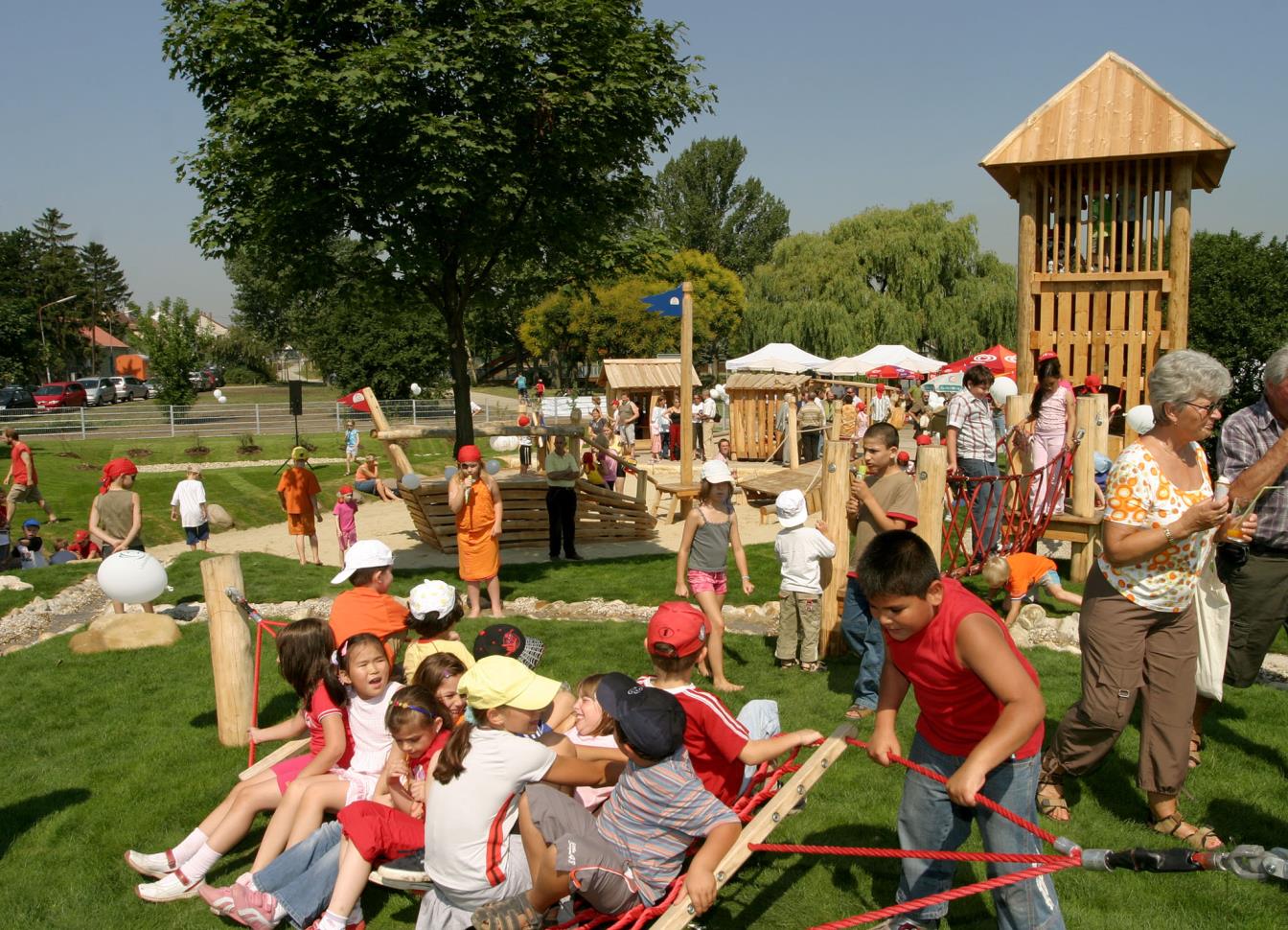 Kindergarten, Schule, Hort, Familien